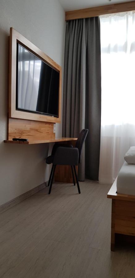 HB 32 Metzingen Hotel Metzingen  Luaran gambar