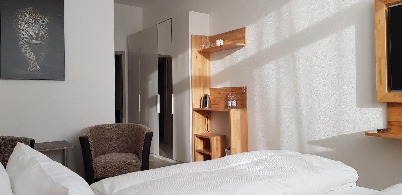 HB 32 Metzingen Hotel Metzingen  Luaran gambar