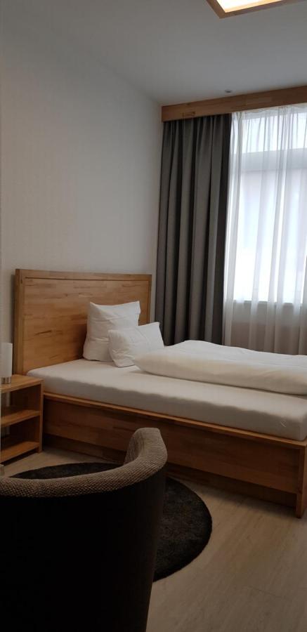 HB 32 Metzingen Hotel Metzingen  Luaran gambar